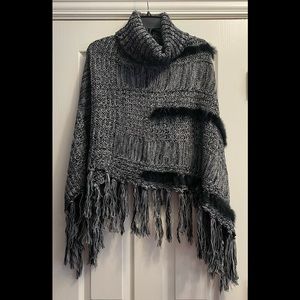Fringe & Fur Detail Turtleneck Cape Sz M/L